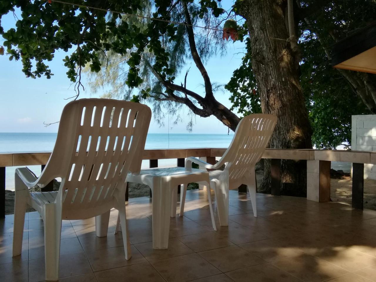 Andaman Beach Resort Koh Jum Esterno foto